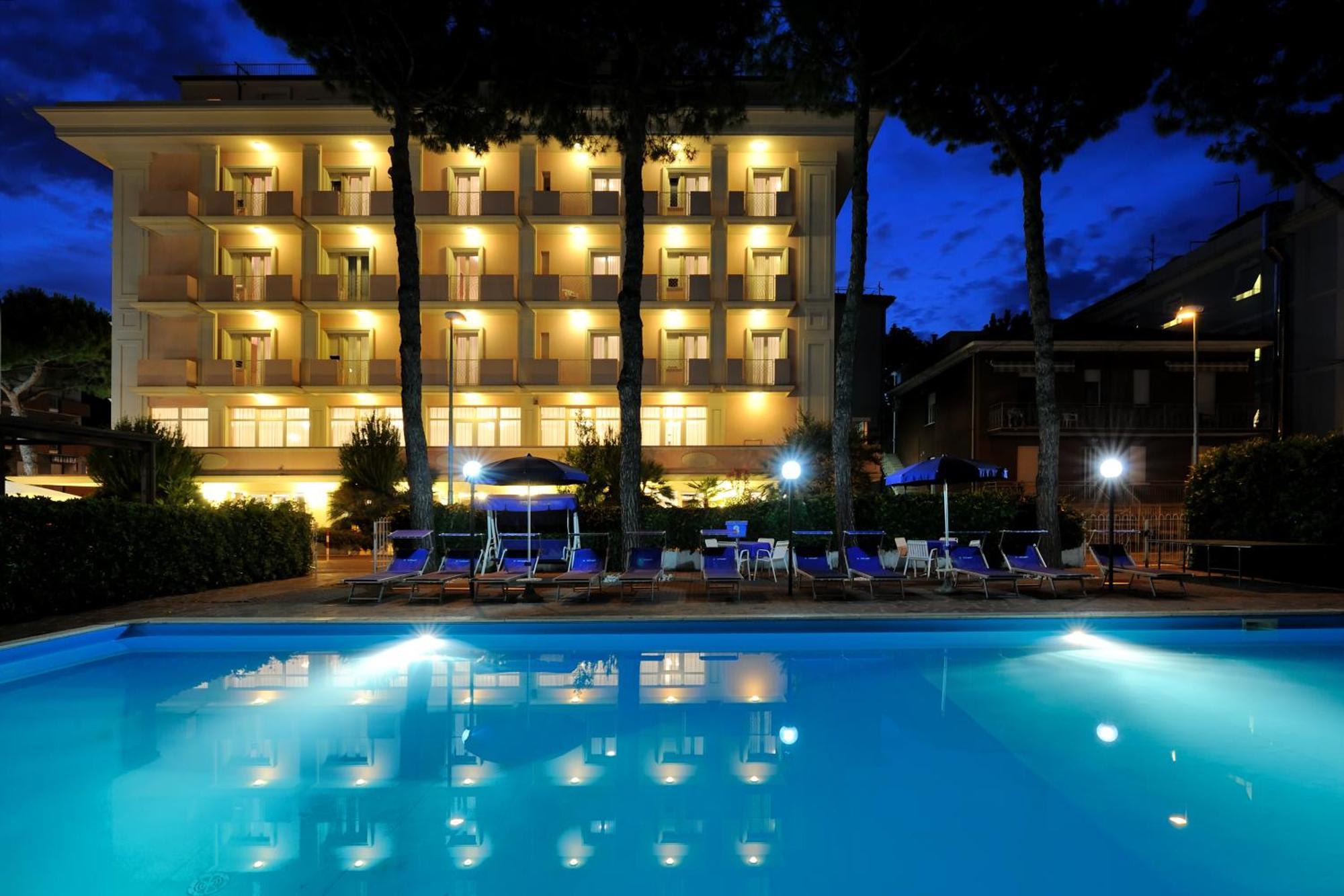 Hotel Tiffany Rimini Exteriér fotografie